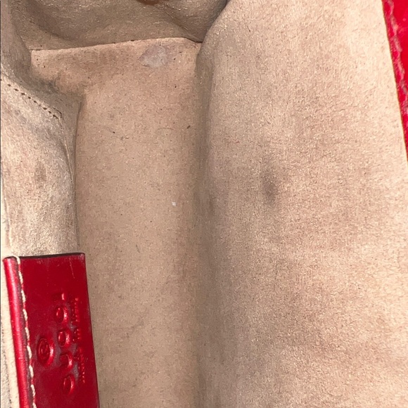 GUCCI
Red Guccissima Leather Padlock Small Shoulder Bag - Picture 7 of 8